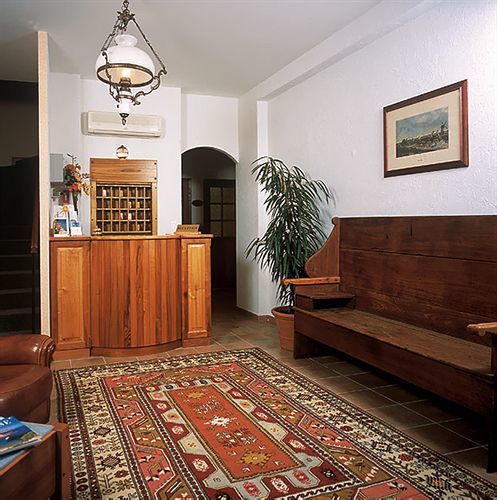Hotel Restaurant Atrachjata Aléria Beltér fotó