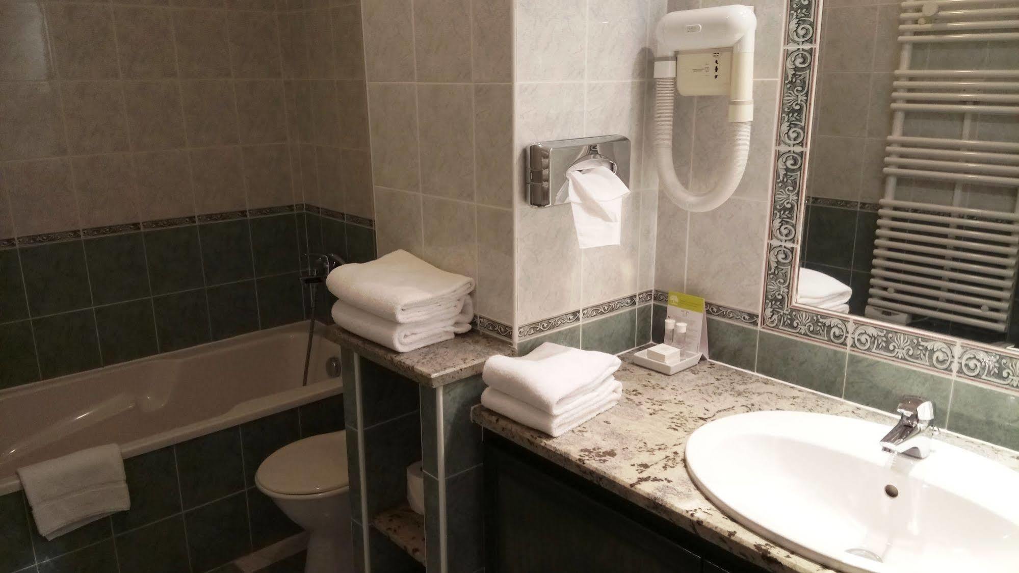 Hotel Restaurant Atrachjata Aléria Kültér fotó